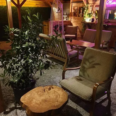 Charming Bungalow With Shared Garden Near Beach In Cinarcik, Yalova * Yalova (Yalova)